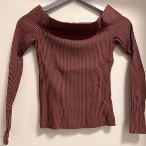 Aritzia Wilfred off shoulder top